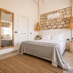 Voger Silence Otel Alaçatı